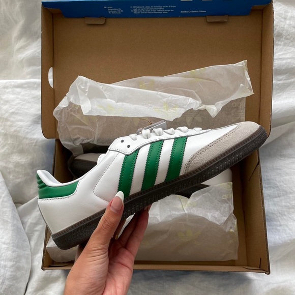 NWB Adidas Green Sambas - Picture 3 of 3